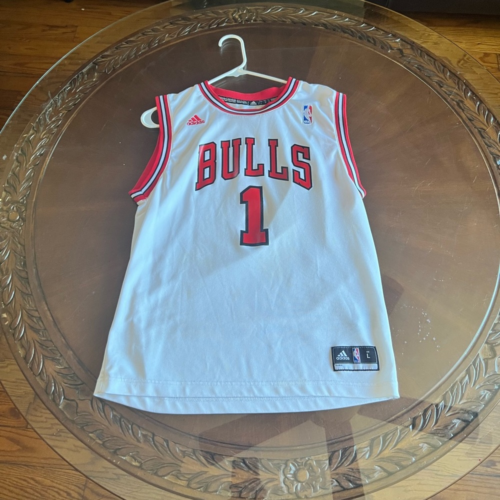 Derick Rose jersey